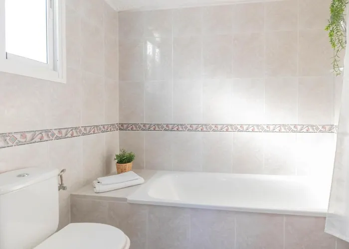 Bahia Dorada Естепона